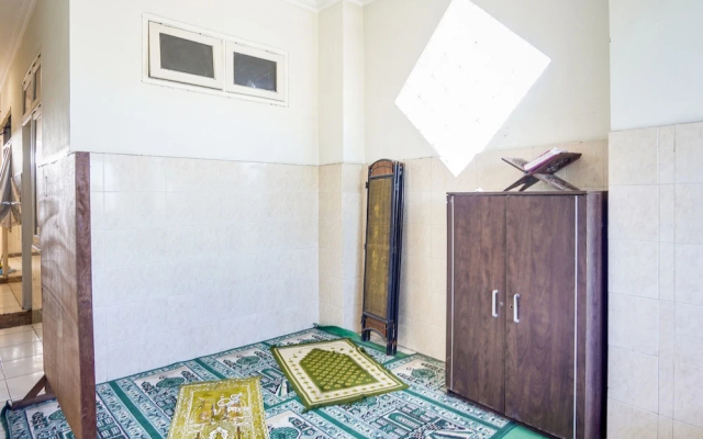 OYO Life 91511 Ampel Residence Syariah
