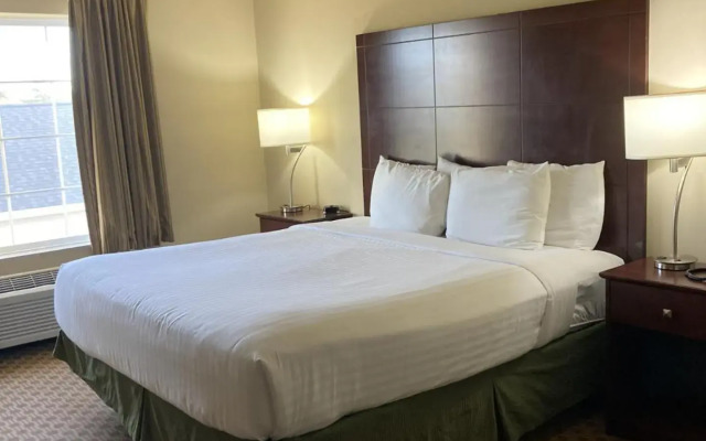 Cobblestone Hotel & Suites – Broken Bow