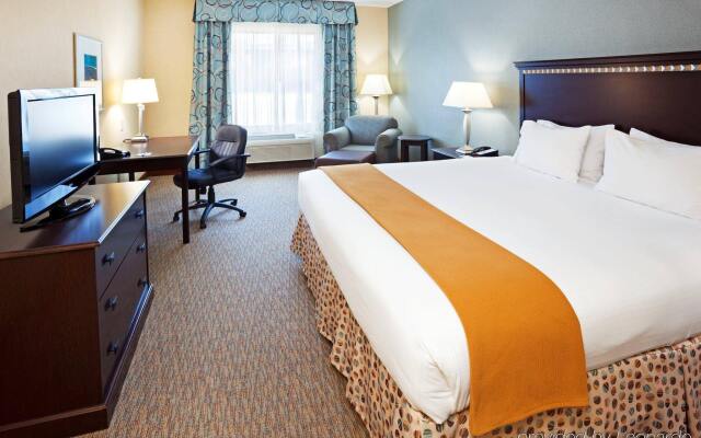 Holiday Inn Express & Suites Smyrna, an IHG Hotel