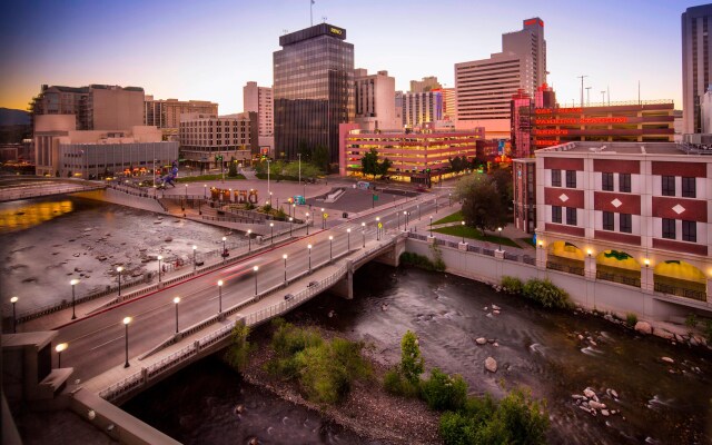 Renaissance Reno Downtown Hotel & Spa