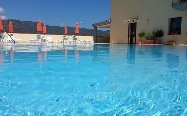 Stylish Residence Le Fontane 1 Bedroom Apartment Sleeps 4 Person-no2502