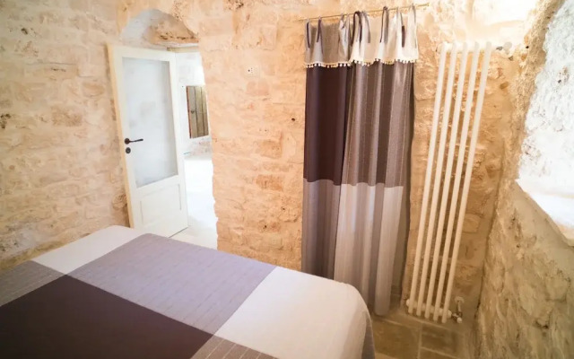 Trullo Bosco Selva Fasano by Typney