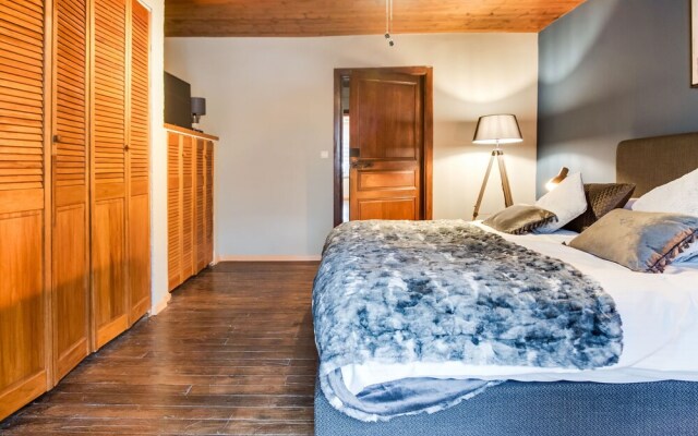 Cosy Holiday Home in Vresse-sur-Semois with Terrace
