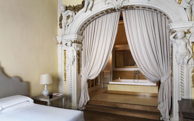 Al Palazzo del Marchese di Camugliano