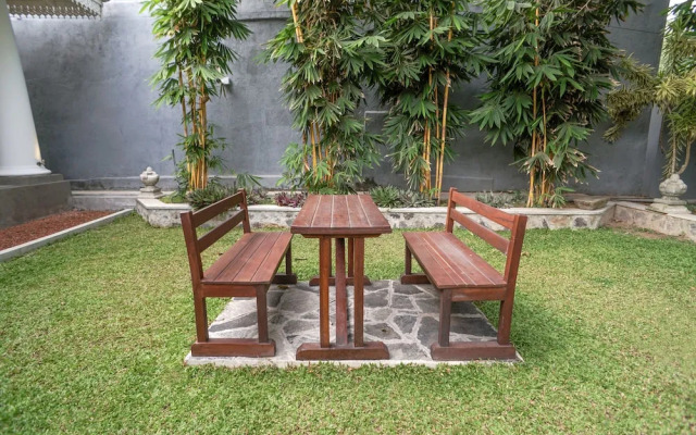 OYO 549 Pinipahana Walauwa