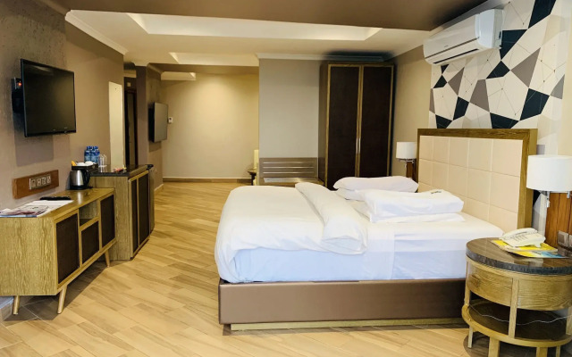 Tanga Beach Resort & Spa