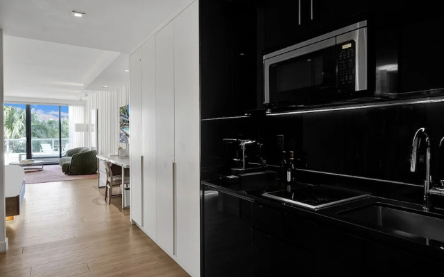 W Hotel Residences Suite South Beach