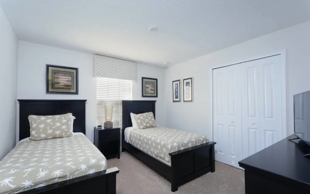 5 Bedroom Villa at Storey Lake