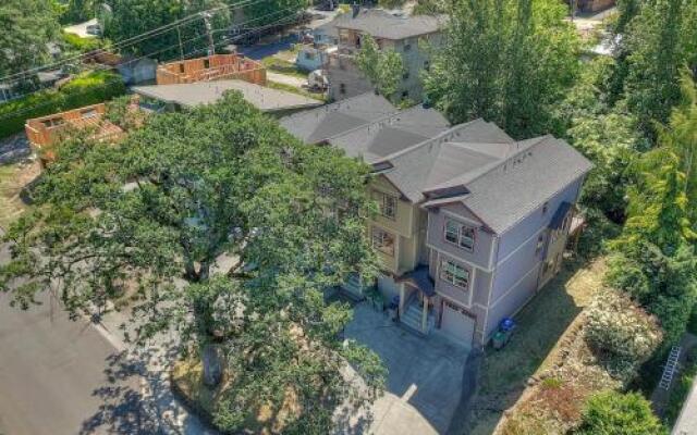 B2-River View-AC-3BR/3.5BA