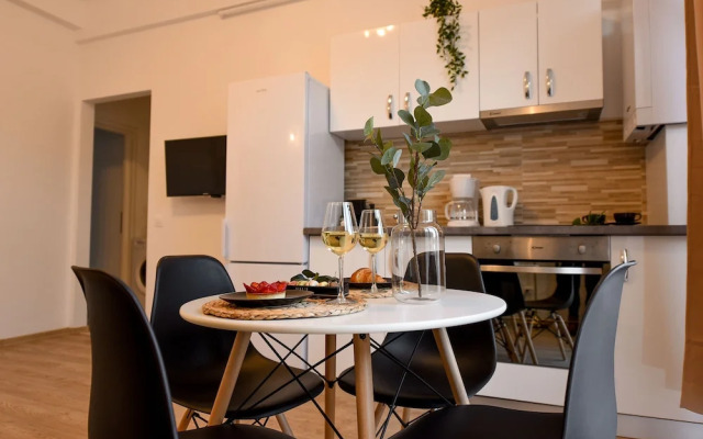 Homey - Strada Armeneasca 10