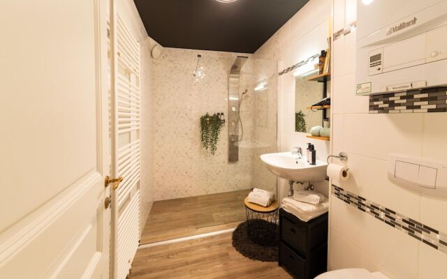 Premium Apartment With Bubble Bath