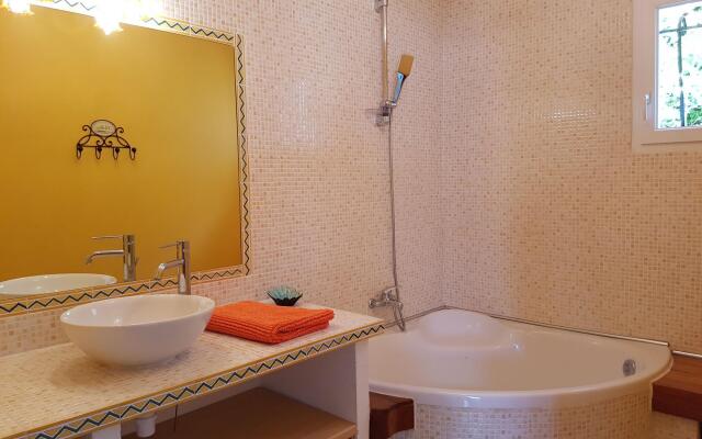 Beautiful holiday home in Courry with private pool