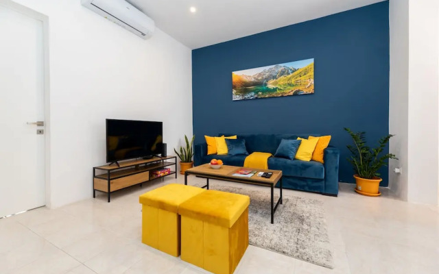 Chic 1BR Retreat in St Julian's