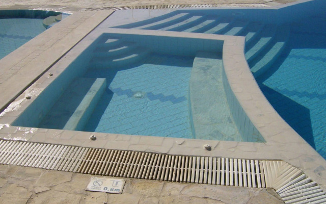 Creta Suites