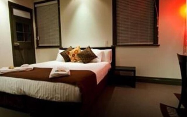 The Burwood Inn