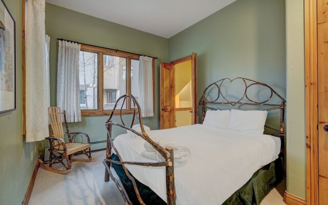 The Perfect Large Family 3 Bedroom Condo by RedAwning