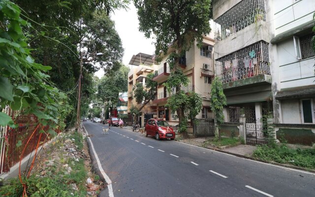 Astoria House by FabHotel