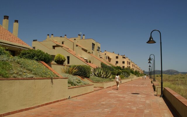 Inviting Apartment in Playa de Pals With Pool