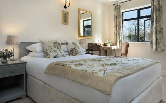 Stanton Manor Hotel