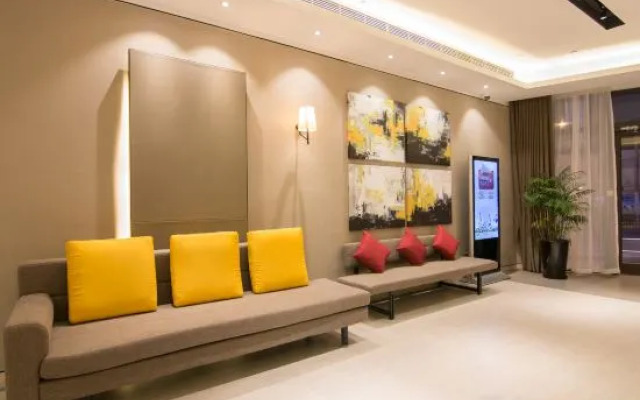 Homeinn Plus Hotel (Shanghai Sichuan North Road Subway Station)
