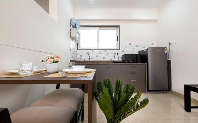Palm Stay - Studios & Rooms