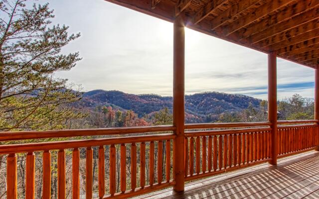 Paradise Point Pool Lodge