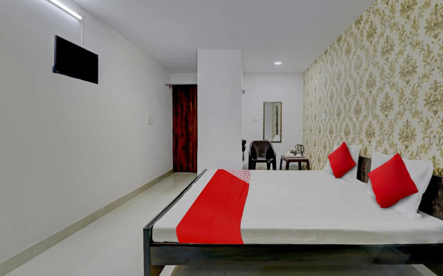 OYO Flagship 80499 New Bhandan Lawn