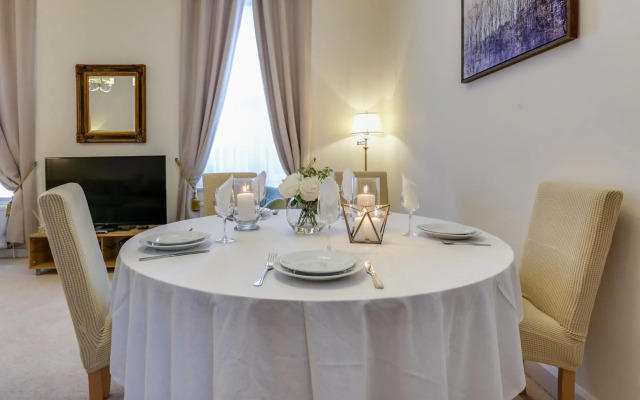 Park Lane Apartments - Shaw House