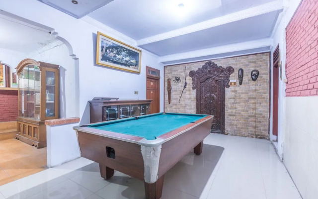 OYO 1424 Guntary Residence