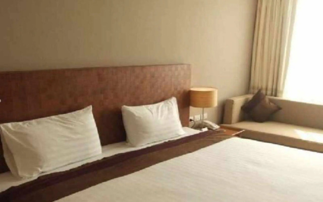 Sunee Grand Hotel and Convention Center