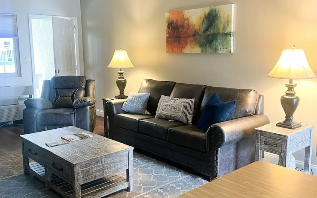 Smoky Mountains 205 2BD Condo with Private Balcony by RedAwning