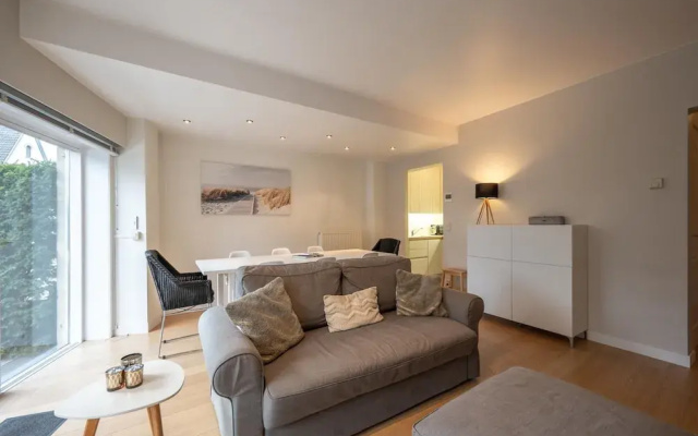 Apartment in Knokke Near Duinbergen Beach