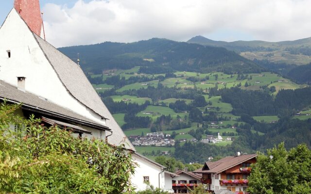 Luxurious Apartment in Fügen Near Ski Area