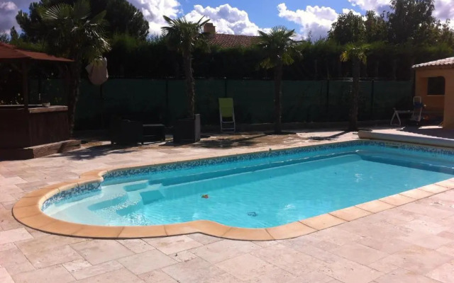 Les cigales des prés Studio