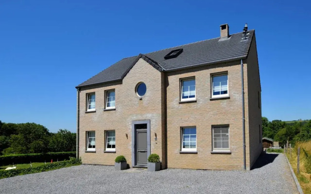 Villa in Durbuy With Swimming Pool