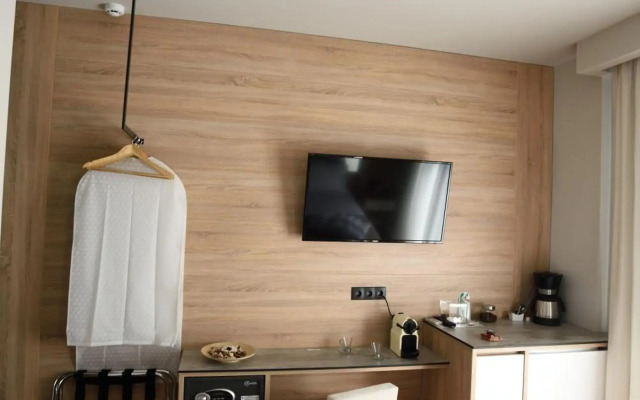Mystique Luxury Suites