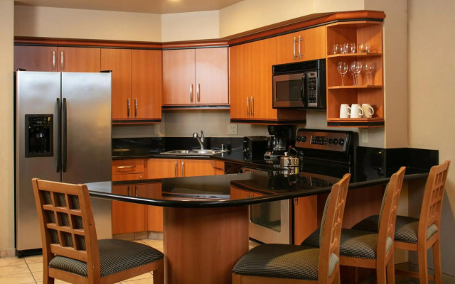 Platinum Suites Hotel and Spa