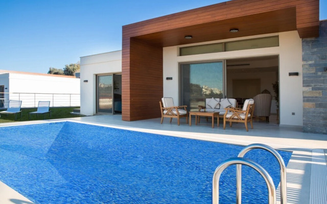 Important Group Villas Ortakent