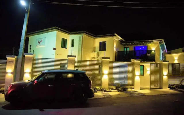 White Vill Hospitality And Homes