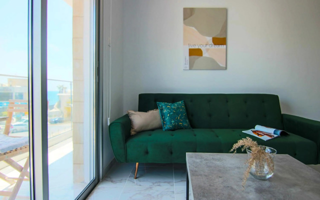 Phaedrus Living Seaside Luxury Flat Athina 21