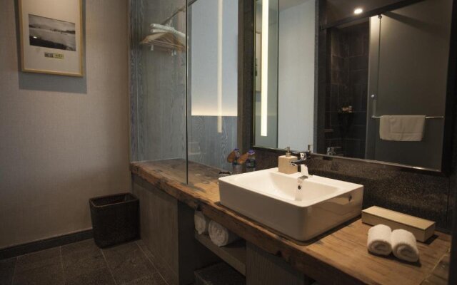 Atour Hotel Lotus Ankang