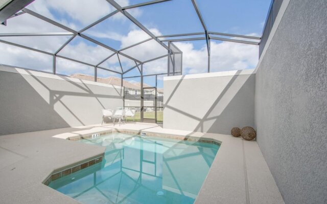 Luxury Oasis - Private Pool Prime Location