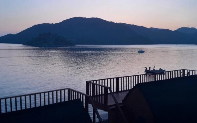 Bungalow With Pier Terrace View in Bozburun