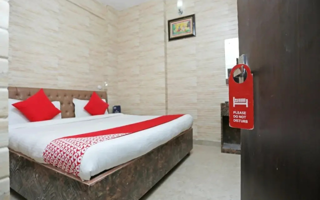 Comfort Inn By OYO Rooms
