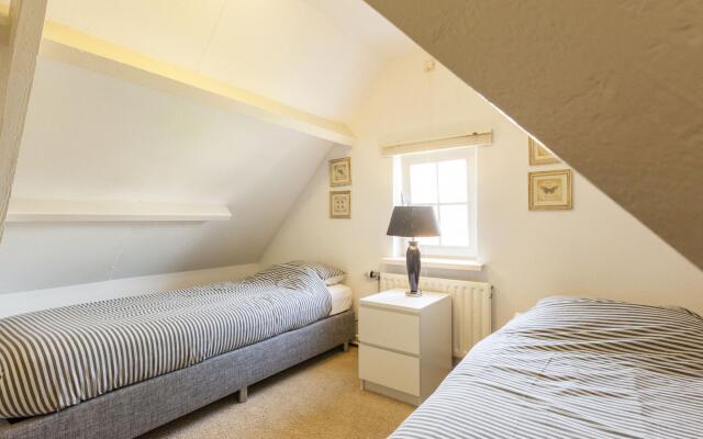 Tasteful Holiday Home in Wemeldinge near Sea