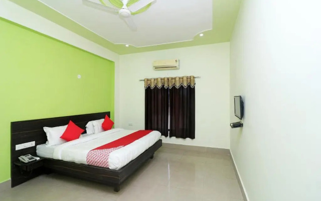 Oyo 24081 Hotel Lata Palace And Resort