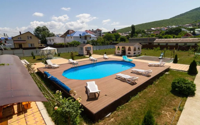 Laskovyy Bereg Guest House