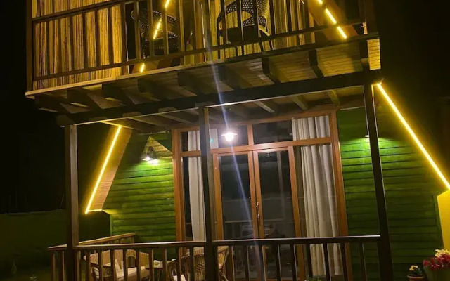 Tenora Suit Bungalov