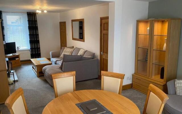 Cosy Modern Victorian 2 Bed Terrace