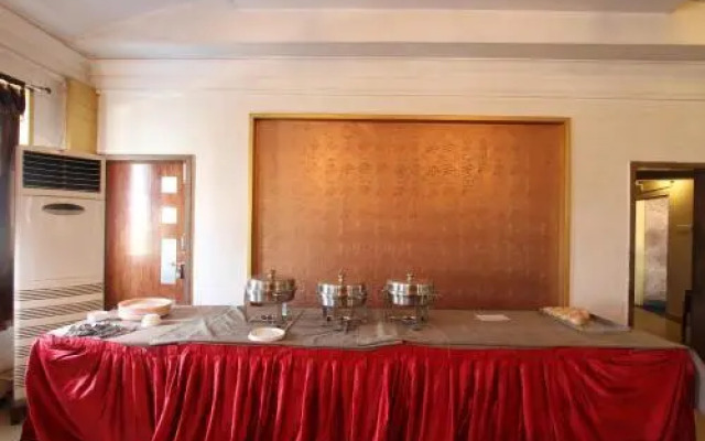 Hotel Dhammanagi Comforts by OYO Rooms